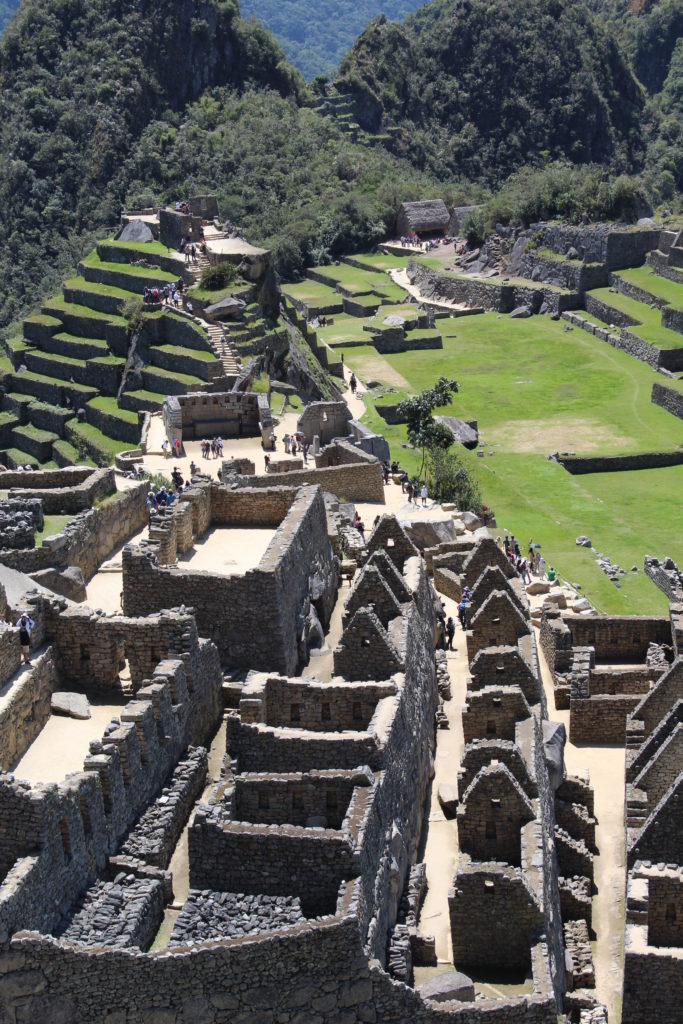 The Ultimate Guide to Machu Picchu By Train - Vanessa Aguirre